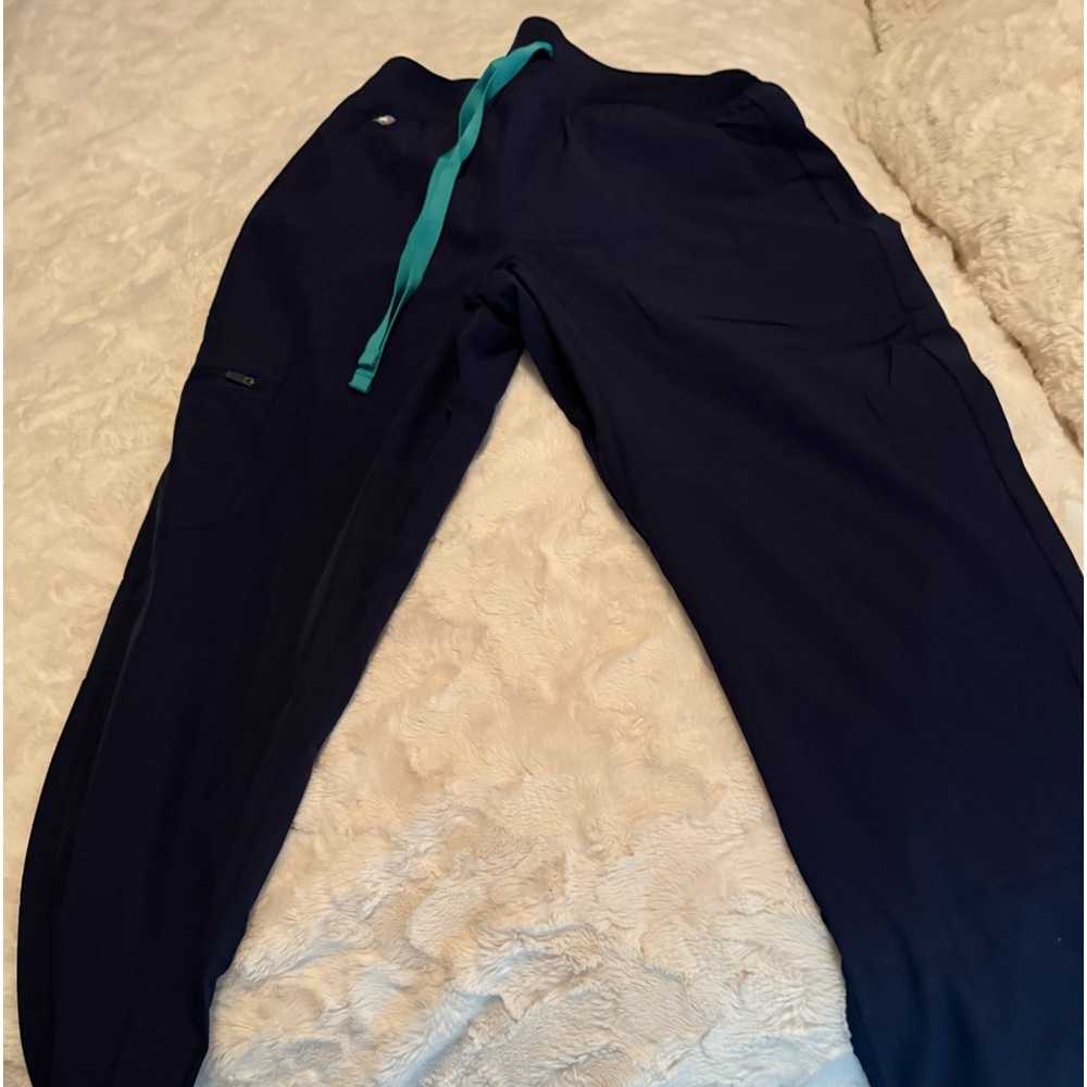 Figs navy blue scrub pants. Nwt